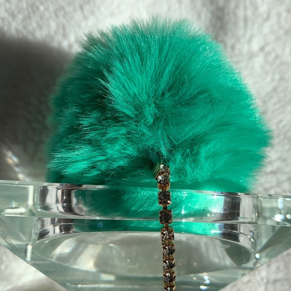 💚 🏈 Football Keychain (NEW) 🏈 💚 - Picture 6 of 8